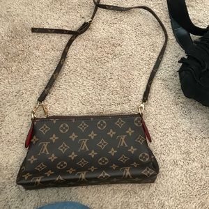 Faux Louis Vuitton purse